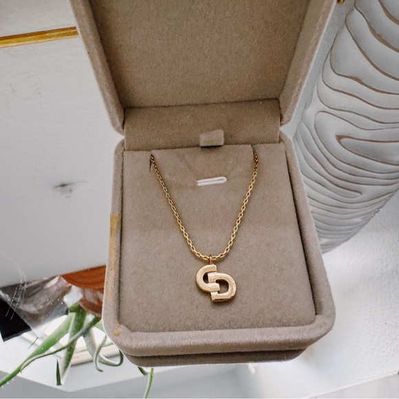Authentic Dior Necklace - Picture 8 of 15